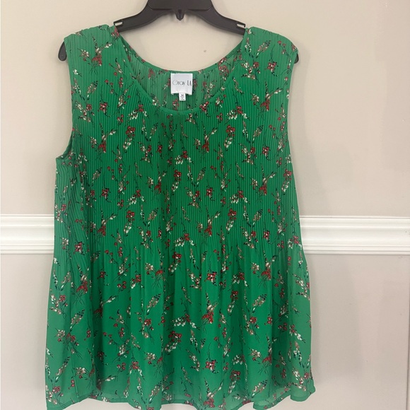 Chic Green Floral Blouse - Picture 1 of 2